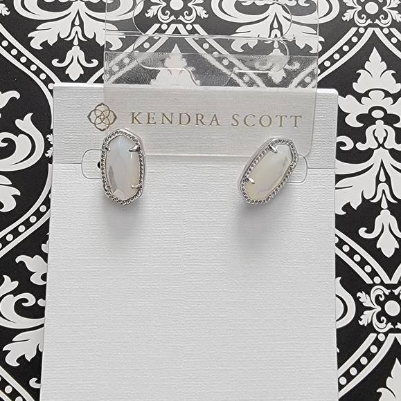 Ellie Mother of Pearl Stud Earrings - Picture 2 of 3